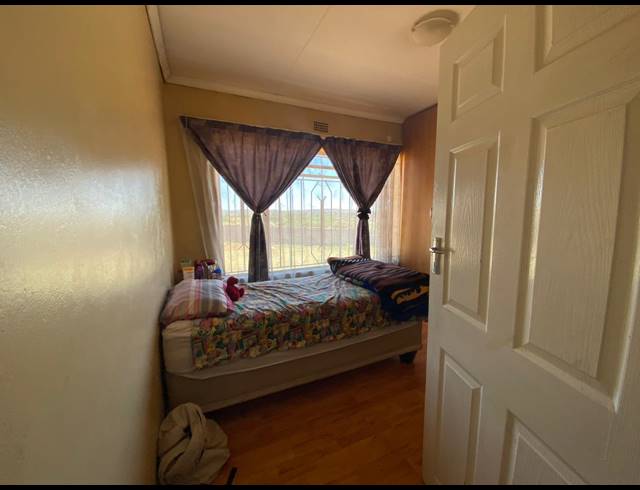 4 BEDROOM HOUSE FOR SALE IN STEEL PARK